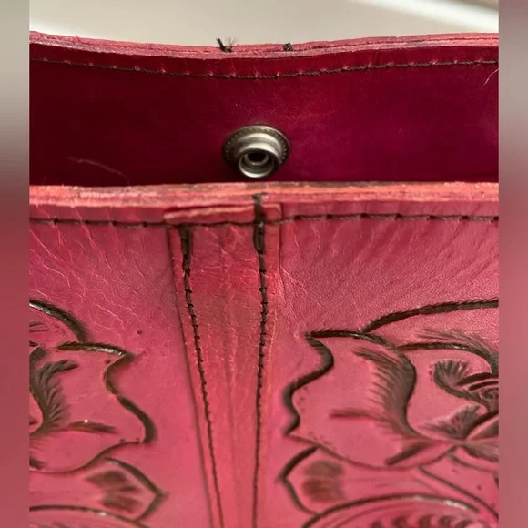 Authentic leather pink purse - Picture 6 of 15